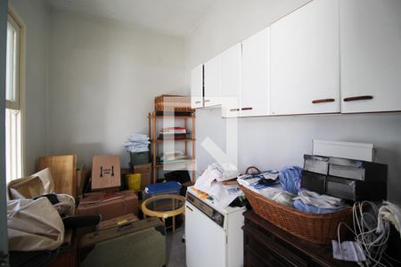 Casa à venda com 180m², 3 quartos e 3 vagasQuarto de Serviço