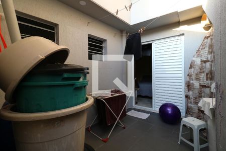 Casa à venda com 162m², 3 quartos e 4 vagasQuintal