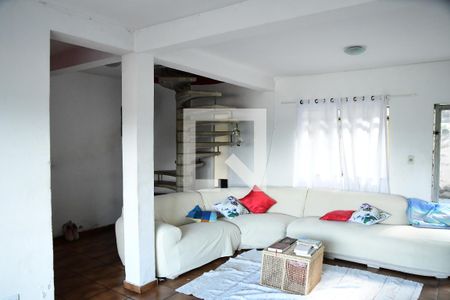 Sala de casa para alugar com 2 quartos, 250m² em Jardim Semiramis, Cotia