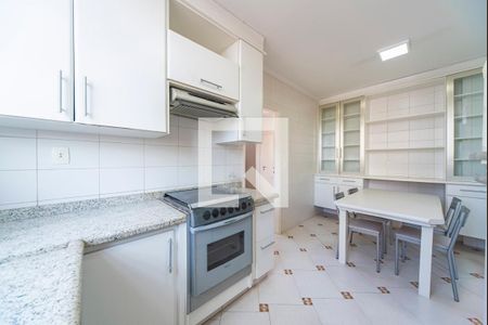 Apartamento à venda com 158m², 3 quartos e 2 vagas Apartamento à venda com 158m², 3 quartos e 2 vagasCozinha