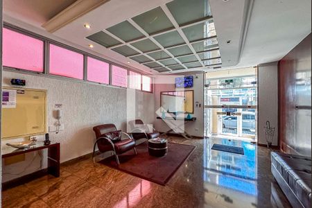 Apartamento à venda com 158m², 3 quartos e 2 vagas Apartamento à venda com 158m², 3 quartos e 2 vagasHall de entrada