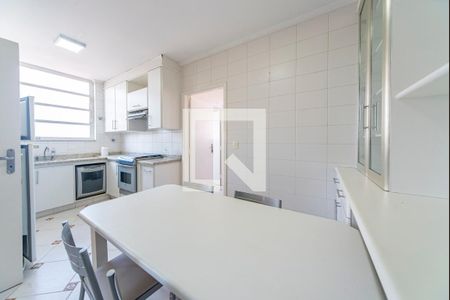 Apartamento à venda com 158m², 3 quartos e 2 vagas Apartamento à venda com 158m², 3 quartos e 2 vagasCozinha