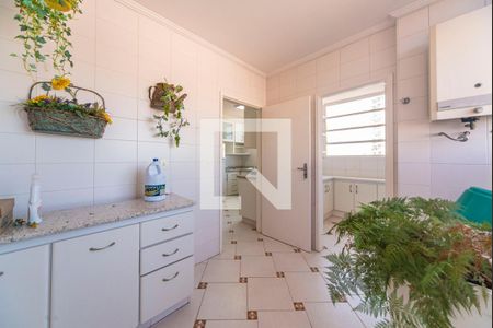 Apartamento à venda com 158m², 3 quartos e 2 vagas Apartamento à venda com 158m², 3 quartos e 2 vagasÁrea de Serviço