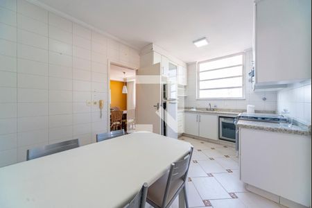 Apartamento à venda com 158m², 3 quartos e 2 vagas Apartamento à venda com 158m², 3 quartos e 2 vagasCozinha