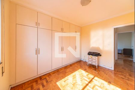 Apartamento à venda com 158m², 3 quartos e 2 vagas Apartamento à venda com 158m², 3 quartos e 2 vagasQuarto 2