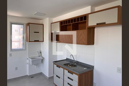 Sala/cozinha de apartamento para alugar com 1 quarto, 35m² em Lapa de Baixo, São Paulo