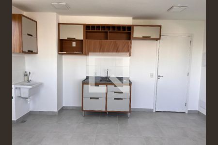 Sala/cozinha de apartamento para alugar com 1 quarto, 35m² em Lapa de Baixo, São Paulo