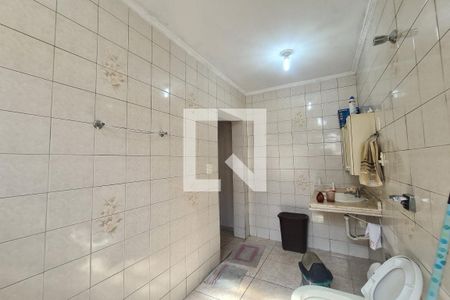 Banheiro da Suíte de casa à venda com 3 quartos, 130m² em Vila Antonieta, São Paulo