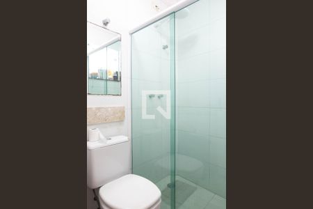 Apartamento à venda com 69m², 2 quartos e 2 vagas Apartamento à venda com 69m², 2 quartos e 2 vagasBanheiro da Suíte