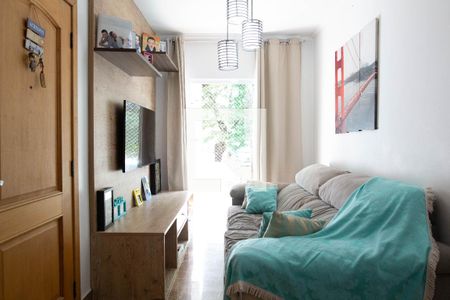 Apartamento à venda com 69m², 2 quartos e 2 vagas Apartamento à venda com 69m², 2 quartos e 2 vagasSala