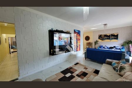 Sala de TV de casa à venda com 2 quartos, 400m² em Chácara da Barra, Campinas