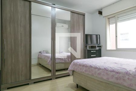 Quarto 1 de apartamento para alugar com 2 quartos, 66m² em Santo Antônio, Porto Alegre