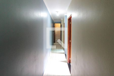Corredor de casa à venda com 3 quartos, 190m² em Vila Olinda, São Paulo