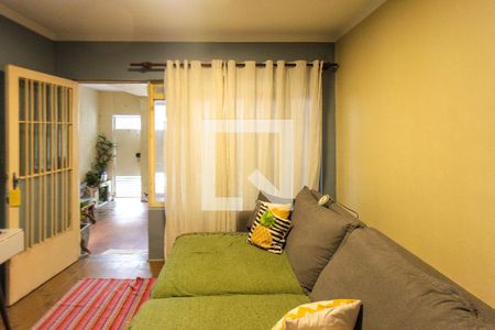 Sala de casa à venda com 3 quartos, 190m² em Vila Olinda, São Paulo