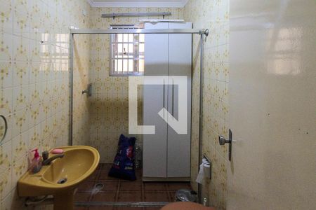 Casa à venda com 190m², 3 quartos e 1 vagaBanheiro