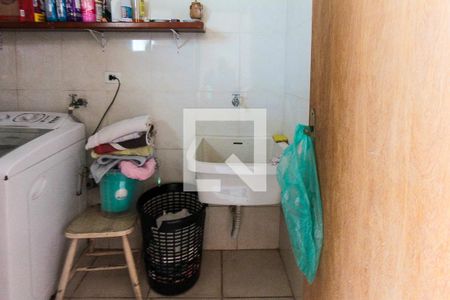 Casa à venda com 190m², 3 quartos e 1 vagaÁrea de Serviço