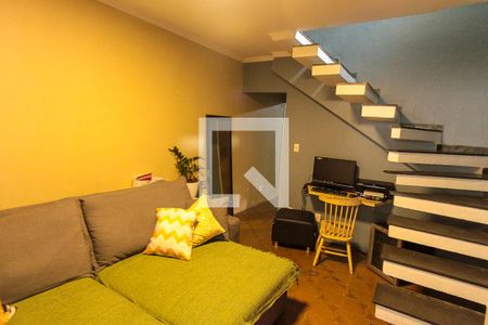 Sala de casa à venda com 3 quartos, 190m² em Vila Olinda, São Paulo