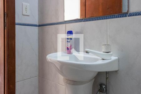 Casa à venda com 138m², 3 quartos e 4 vagas Casa à venda com 138m², 3 quartos e 4 vagasLavabo externo