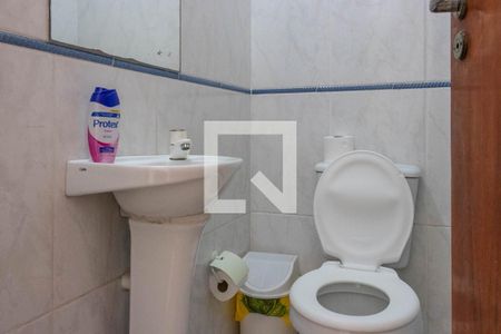 Casa à venda com 138m², 3 quartos e 4 vagas Casa à venda com 138m², 3 quartos e 4 vagasLavabo externo