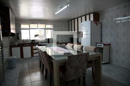 Casa à venda com 168m², 4 quartos e 3 vagasCozinha
