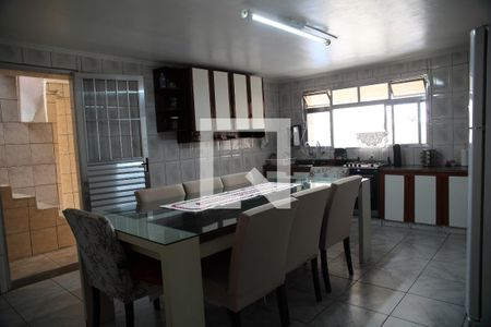 Casa à venda com 168m², 4 quartos e 3 vagasCozinha