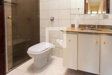 Casa para alugar com 180m², 3 quartos e 2 vagas Casa para alugar com 180m², 3 quartos e 2 vagasBanheiro Social