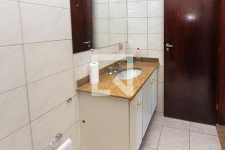 Casa para alugar com 180m², 3 quartos e 2 vagas Casa para alugar com 180m², 3 quartos e 2 vagasBanheiro Social