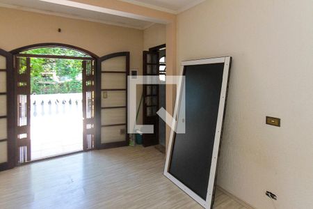 Casa para alugar com 180m², 3 quartos e 2 vagas Casa para alugar com 180m², 3 quartos e 2 vagasSuite