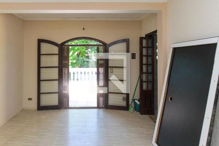 Casa para alugar com 180m², 3 quartos e 2 vagas Casa para alugar com 180m², 3 quartos e 2 vagasSuite