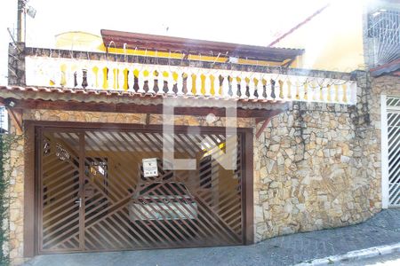 Casa para alugar com 180m², 3 quartos e 2 vagas Casa para alugar com 180m², 3 quartos e 2 vagasFachada