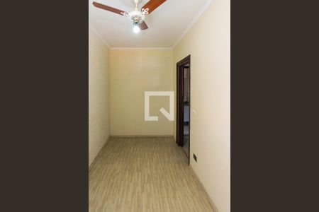 Casa para alugar com 180m², 3 quartos e 2 vagas Casa para alugar com 180m², 3 quartos e 2 vagasQuarto