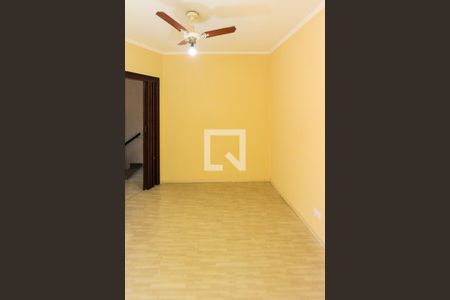 Casa para alugar com 180m², 3 quartos e 2 vagas Casa para alugar com 180m², 3 quartos e 2 vagasQuarto 02