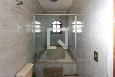 Casa para alugar com 180m², 3 quartos e 2 vagas Casa para alugar com 180m², 3 quartos e 2 vagasBanheiro da Suíte