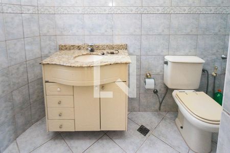 Casa para alugar com 180m², 3 quartos e 2 vagas Casa para alugar com 180m², 3 quartos e 2 vagasBanheiro da Suíte