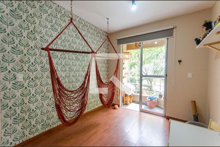 Sala de apartamento à venda com 3 quartos, 68m² em Jardim Íris, São Paulo