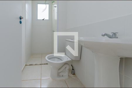 Banheiro de apartamento à venda com 2 quartos, 44m² em Palmeiras, Belo Horizonte