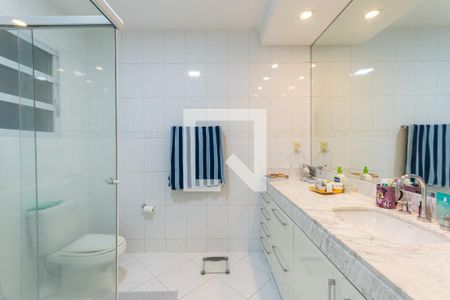 Casa à venda com 200m², 3 quartos e 4 vagasBanheiro Suíte