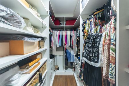 Casa à venda com 200m², 3 quartos e 4 vagasCloset Suíte