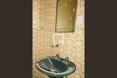 Casa para alugar com 78m², 2 quartos e 3 vagasBanheiro de Serviço