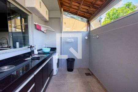 Casa para alugar com 120m², 3 quartos e 1 vagaÁrea de Serviço