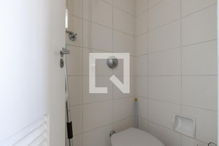 Apartamento à venda com 90m², 3 quartos e 1 vaga Apartamento à venda com 90m², 3 quartos e 1 vagaBanheiro de Serviço