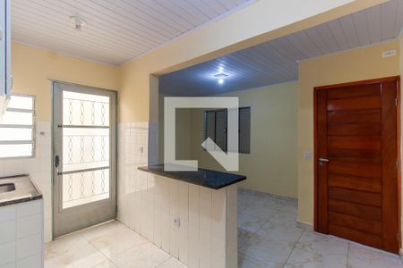 Sala/Cozinha de casa para alugar com 2 quartos, 60m² em Vila Ivone, São Paulo