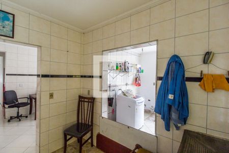 Casa à venda com 400m², 5 quartos e 6 vagas Casa à venda com 400m², 5 quartos e 6 vagasÁrea de Serviço