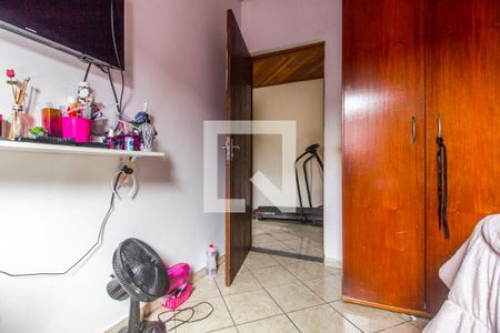 Casa à venda com 400m², 5 quartos e 6 vagas Casa à venda com 400m², 5 quartos e 6 vagasQuarto 3