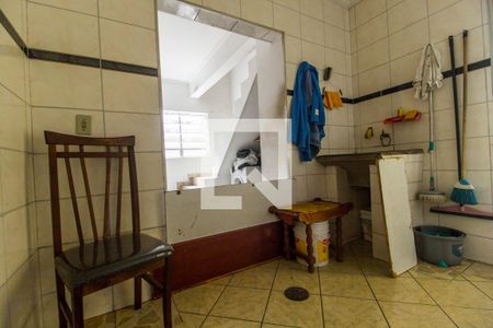 Casa à venda com 400m², 5 quartos e 6 vagas Casa à venda com 400m², 5 quartos e 6 vagasÁrea de Serviço