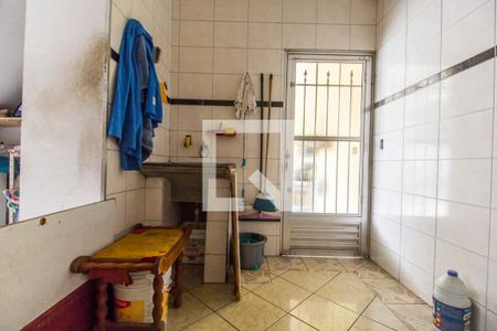 Casa à venda com 400m², 5 quartos e 6 vagas Casa à venda com 400m², 5 quartos e 6 vagasÁrea de Serviço