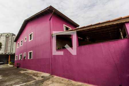 Casa à venda com 400m², 5 quartos e 6 vagas Casa à venda com 400m², 5 quartos e 6 vagasQuintal