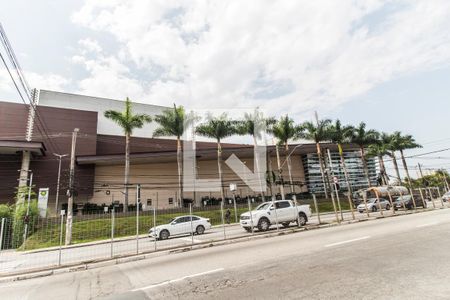 Casa à venda com 400m², 5 quartos e 6 vagas Casa à venda com 400m², 5 quartos e 6 vagasParque Shopping Barueri