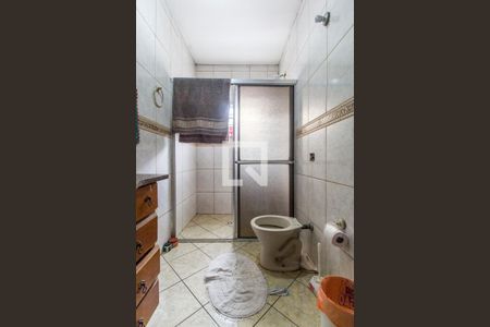 Casa à venda com 400m², 5 quartos e 6 vagas Casa à venda com 400m², 5 quartos e 6 vagasBanheiro 2