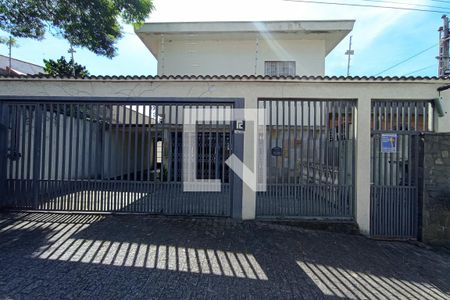Casa à venda com 800m², 4 quartos e 2 vagasFachada